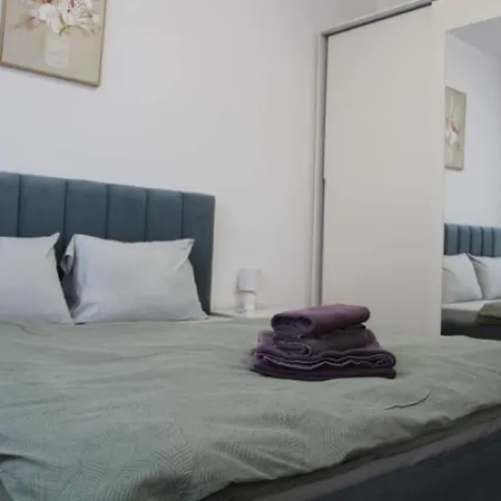 Διαμέρισμα Prime Living By Adriatic Living Golem (Tirana)